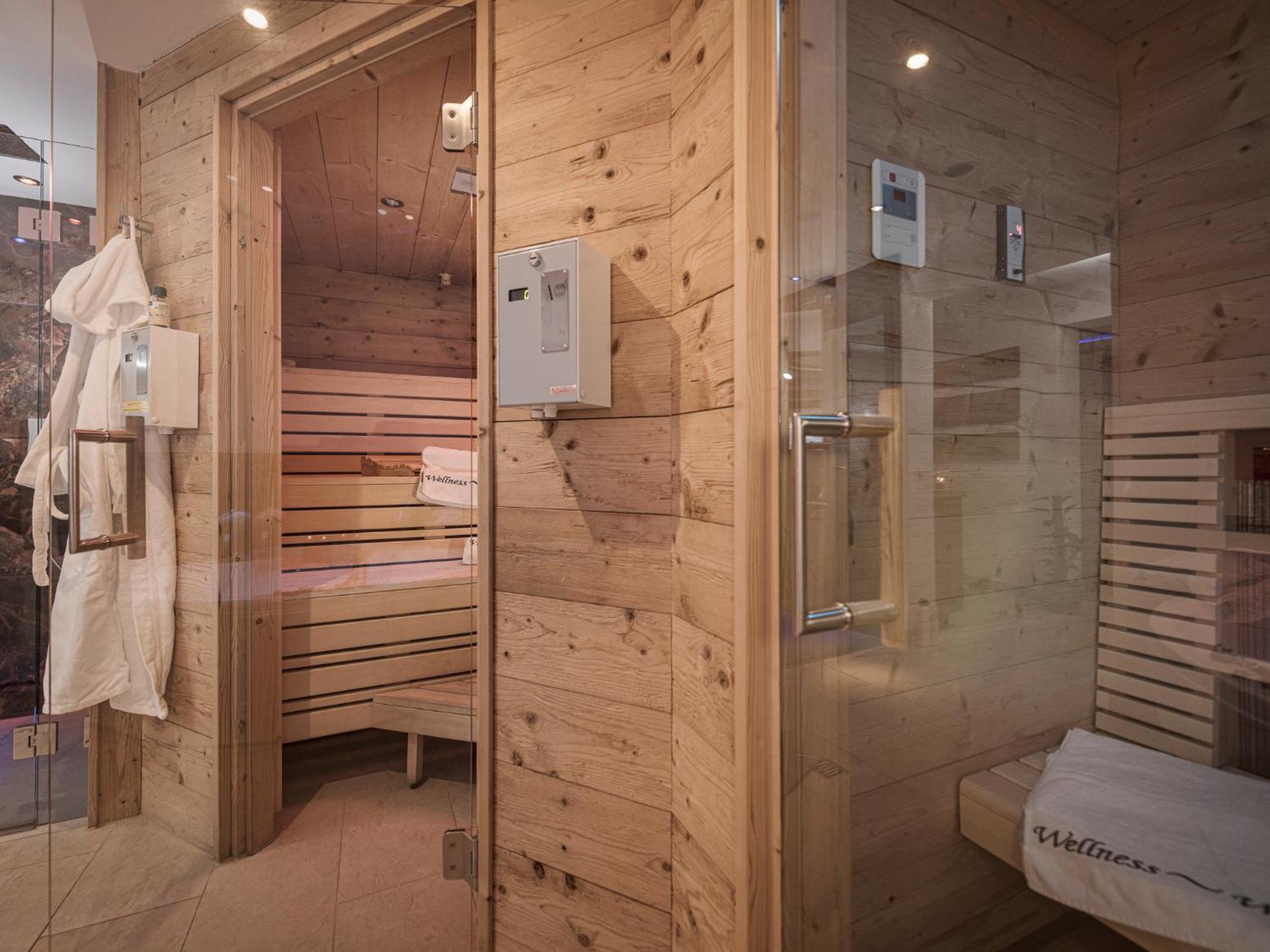 Apart Central - Premium Mountain&Garden Mayrhofen Quarto foto