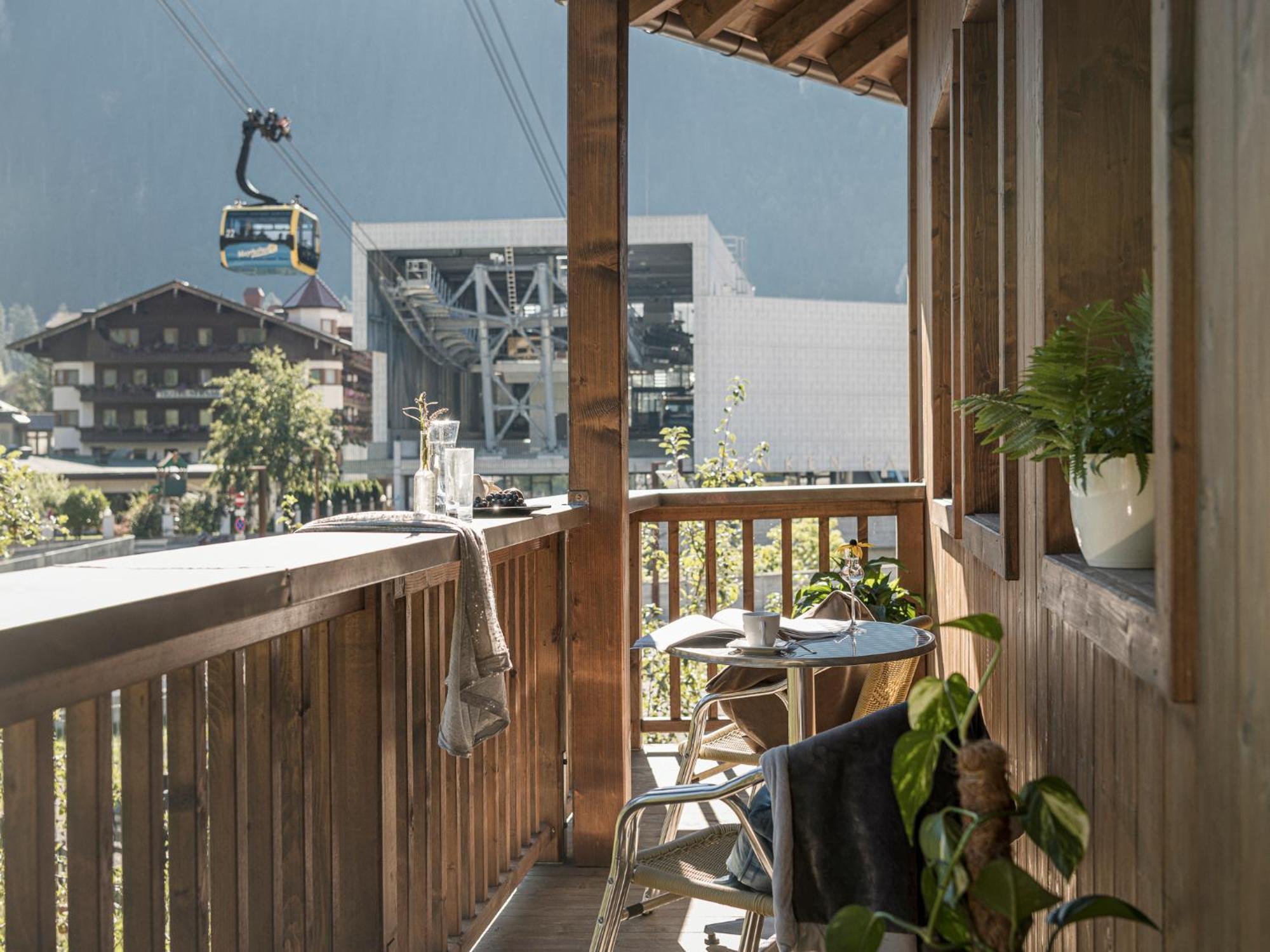Apart Central - Premium Mountain&Garden Mayrhofen Exterior foto